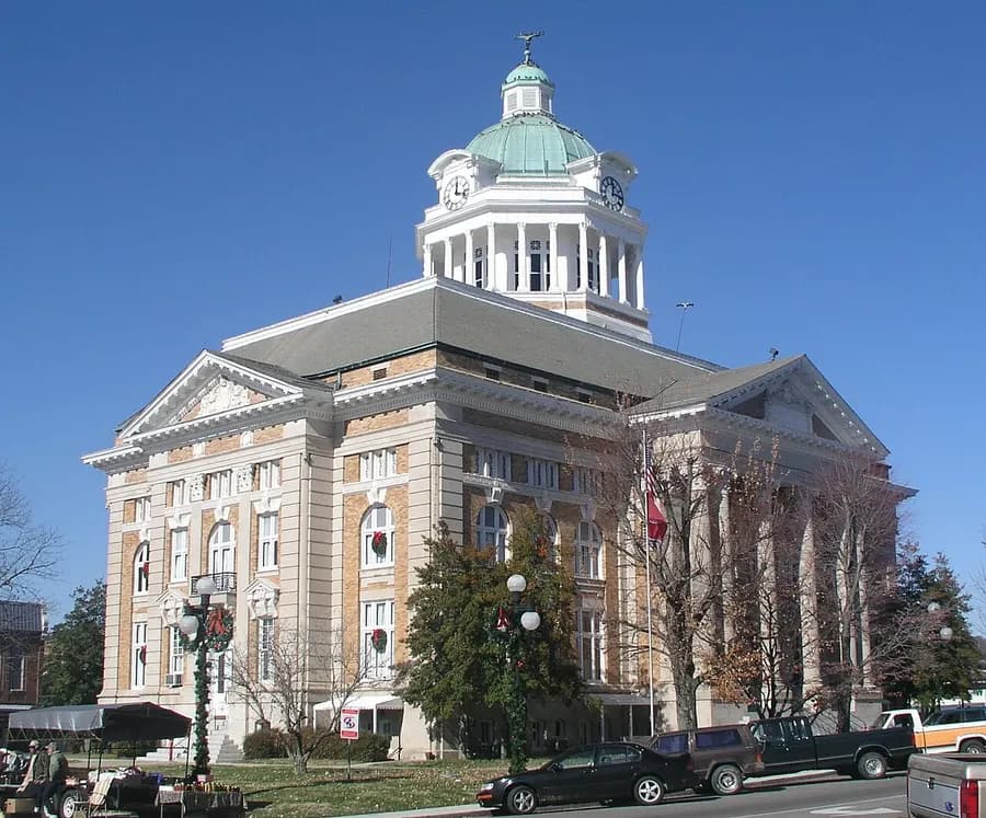 Giles County courthouse in Pulaski, Giles County, Tennessee